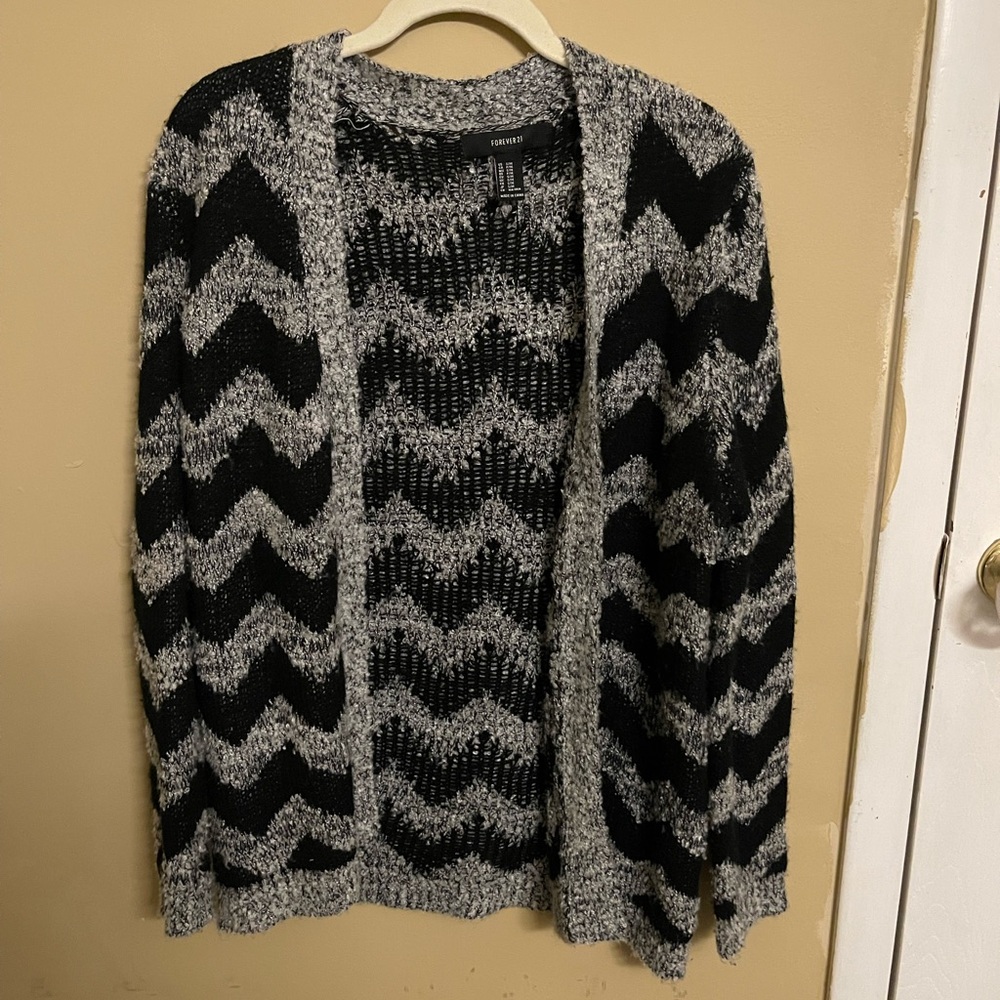 Forever 21 Black and Gray Knit Sweater